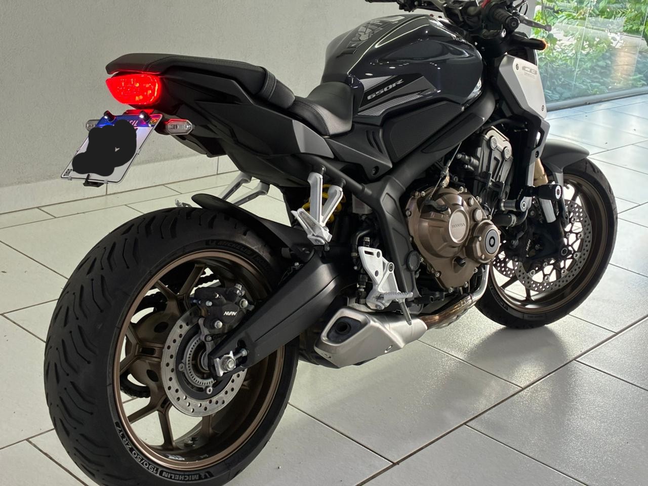 Honda CB 650R - Imagem 7