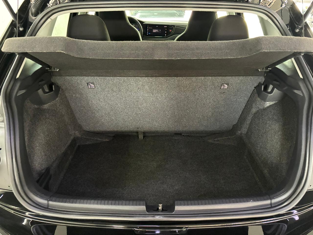 Volkswagen Polo - Imagem 13