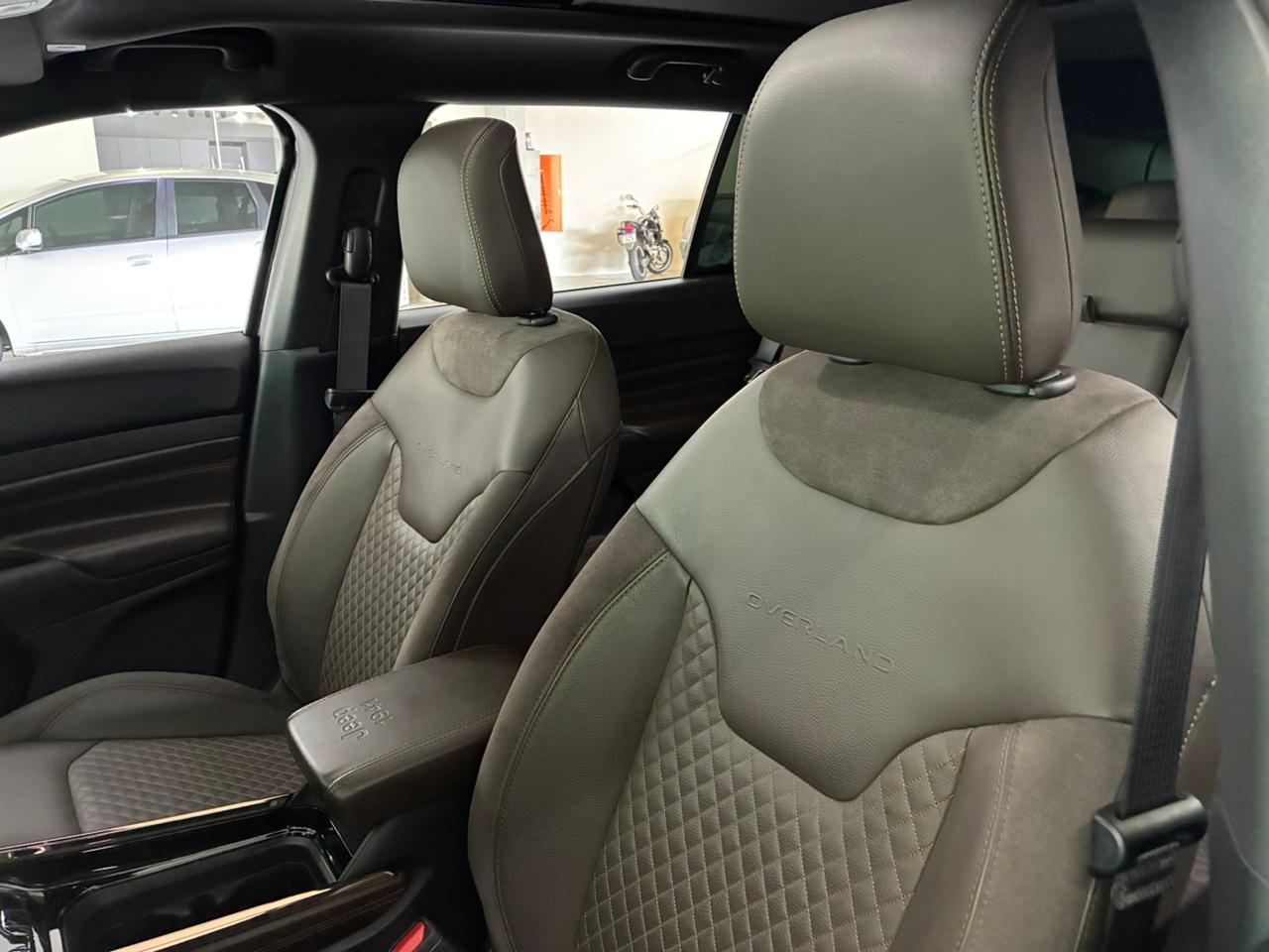 Jeep Commander - Imagem 12