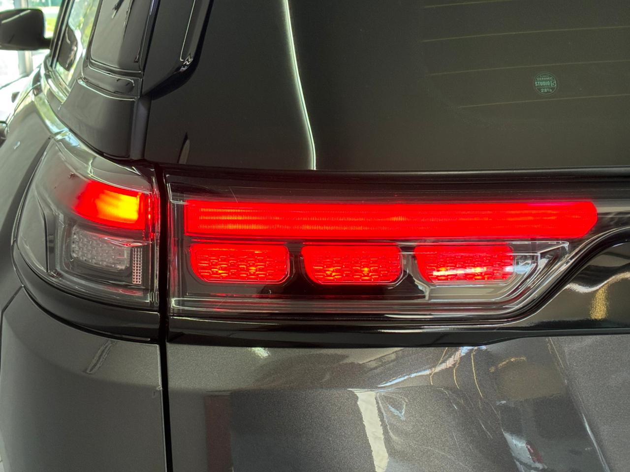 Jeep Commander - Imagem 13