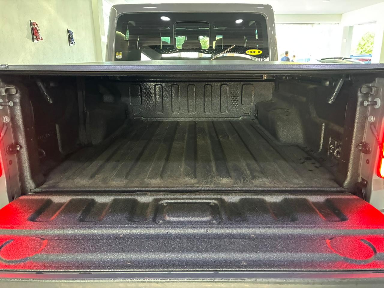 Jeep Gladiator  - Imagem 8