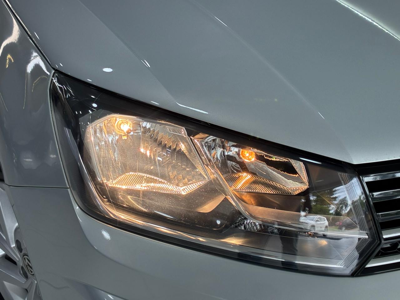 Volkswagen Voyage - Imagem 2