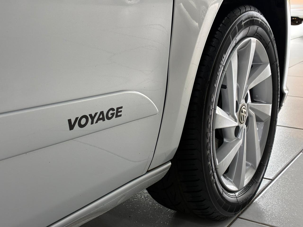 Volkswagen Voyage - Imagem 12