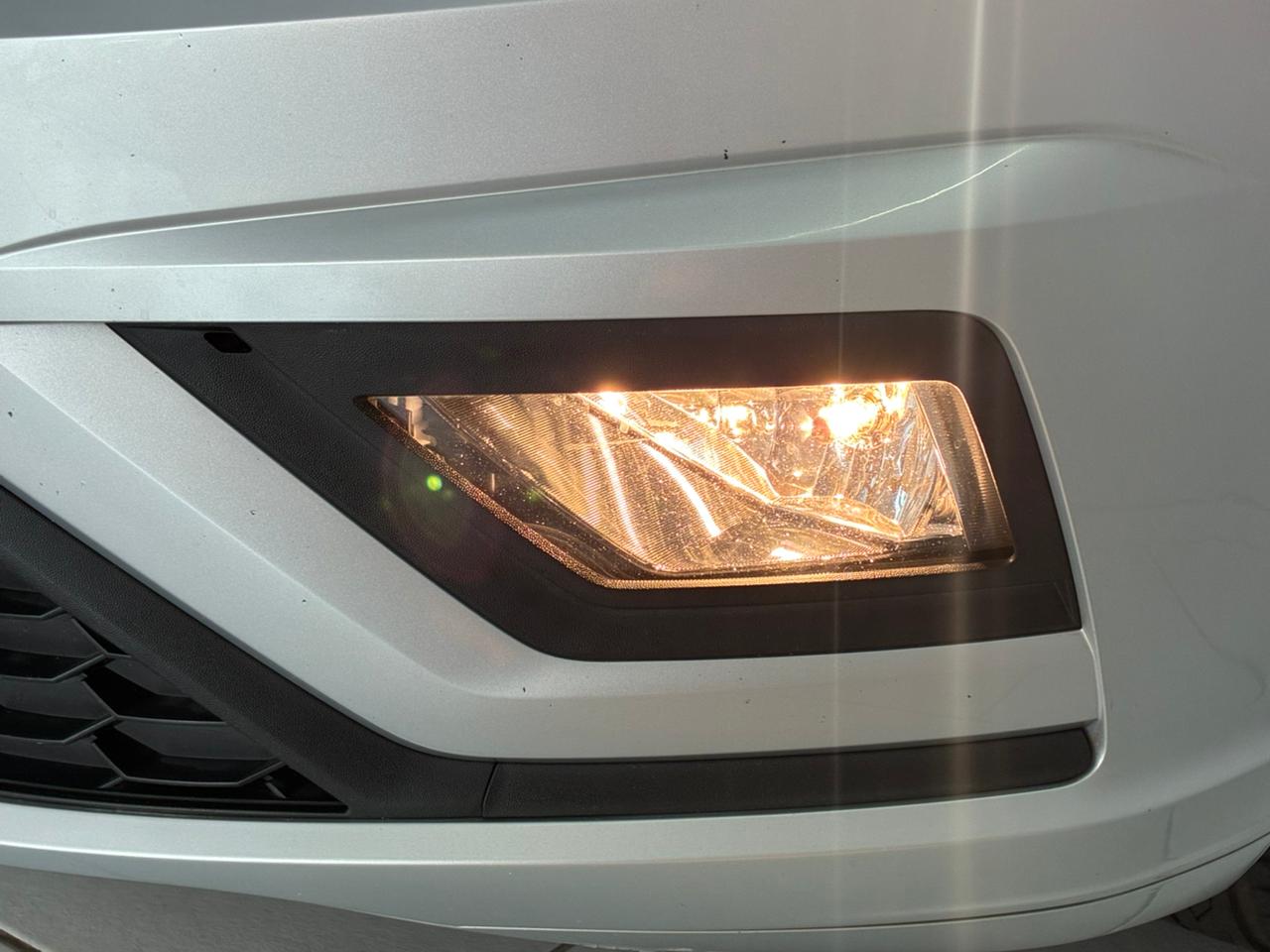 Volkswagen Voyage - Imagem 15