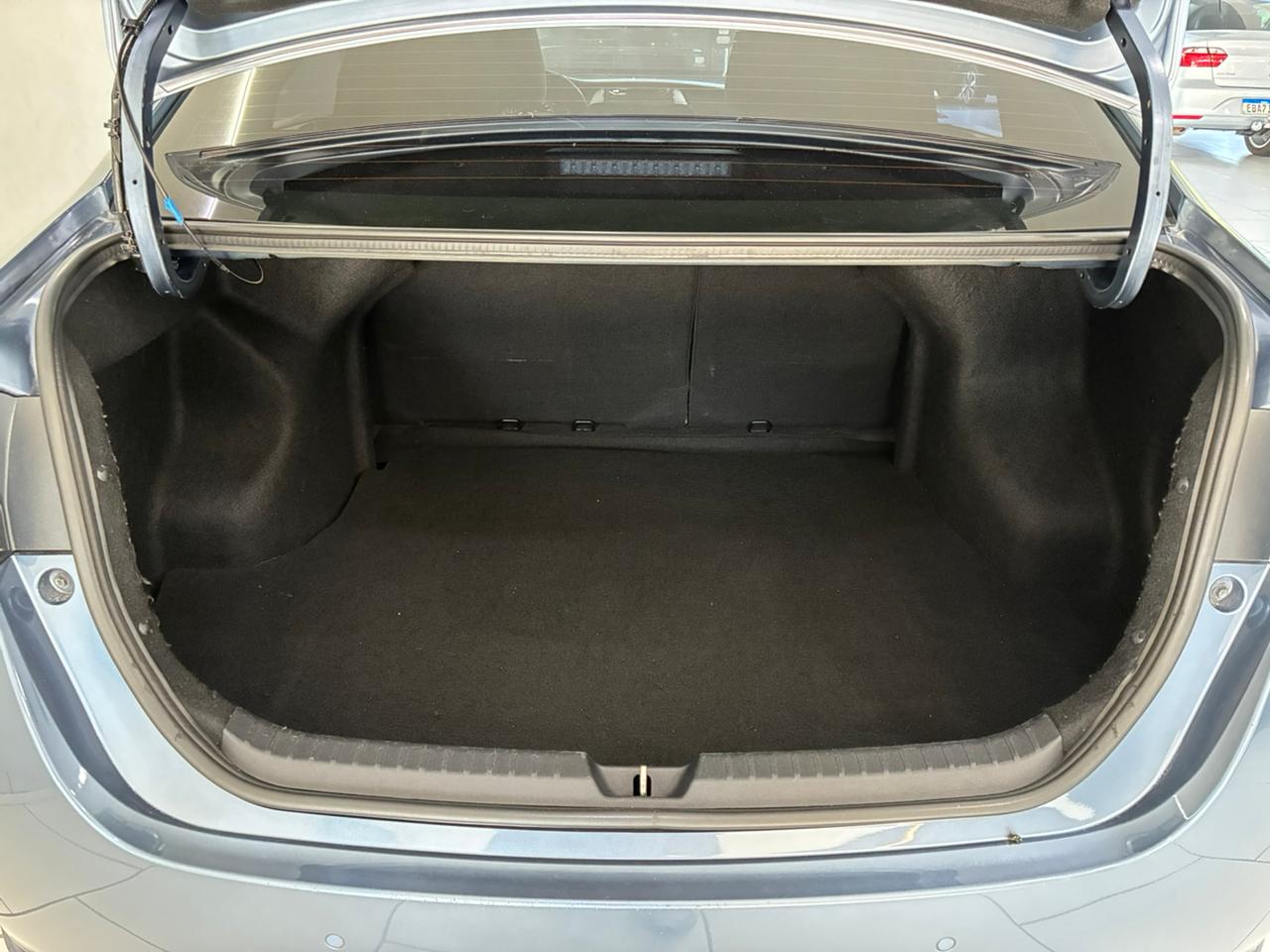 Toyota Yaris sedan - Imagem 13