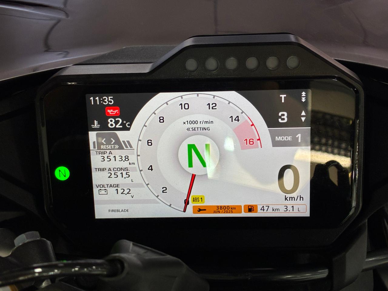 Honda CBR 1000RR-R  - Imagem 12